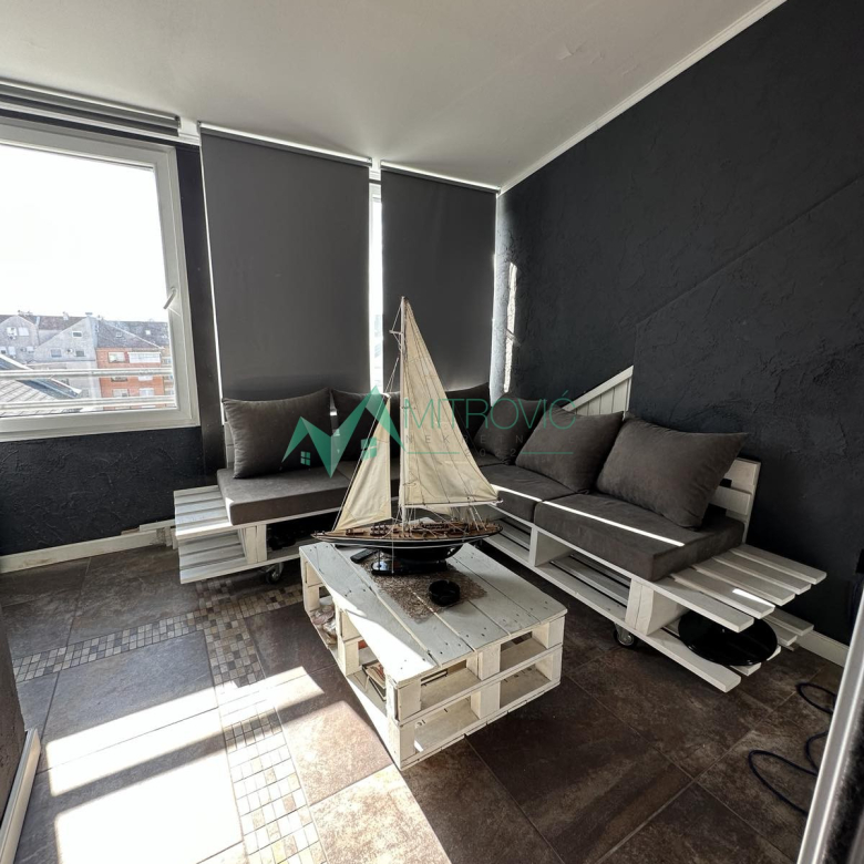 Stan Prodaja Novi Sad  81 m2
