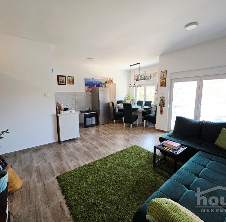 Stan Prodaja Novi Sad  70 m2
