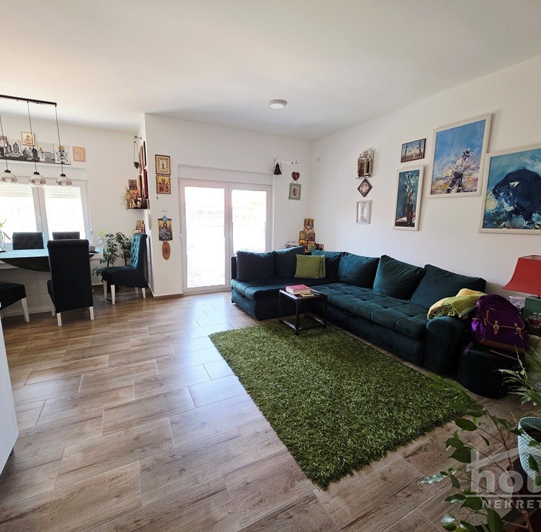 Stan Prodaja Novi Sad  70 m2