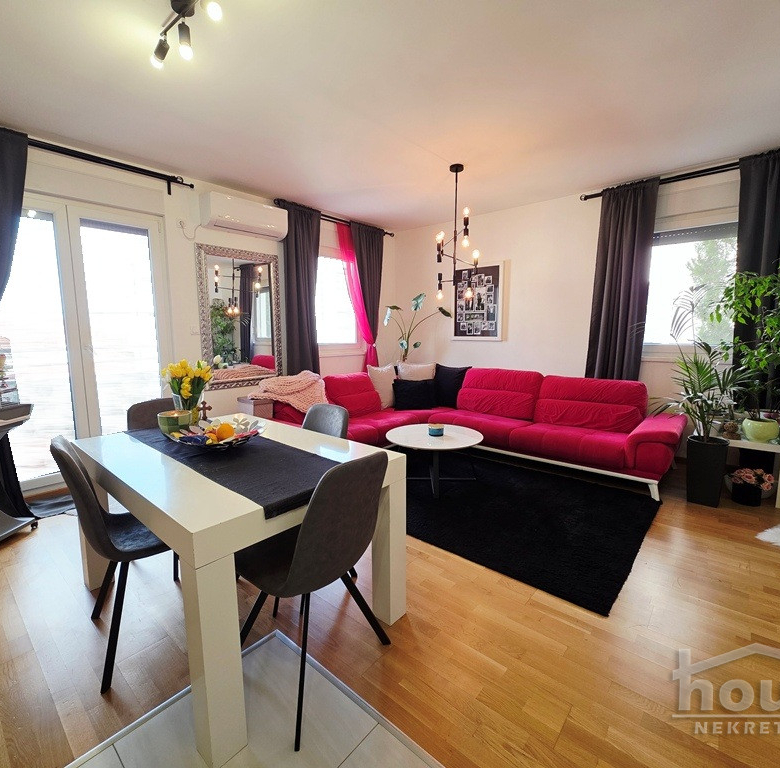 Stan Prodaja Novi Sad  72 m2