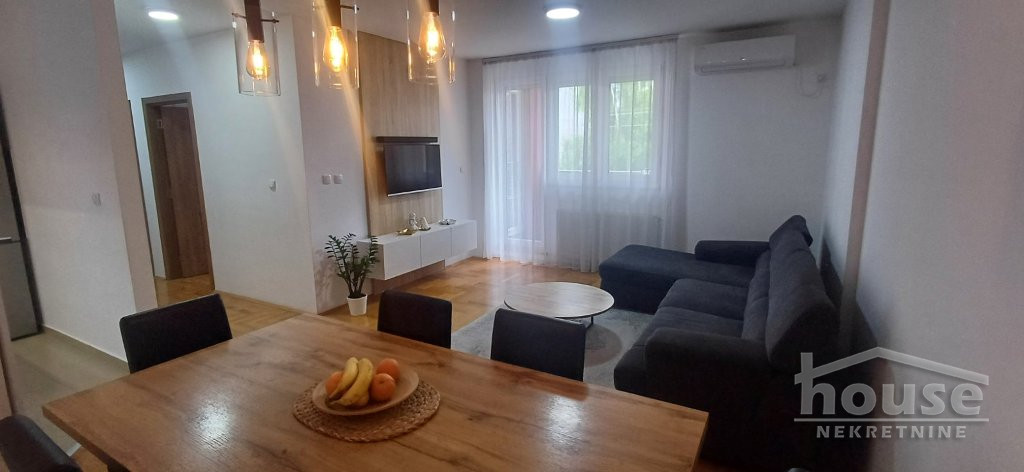 Stan Prodaja Novi Sad  63 m2
