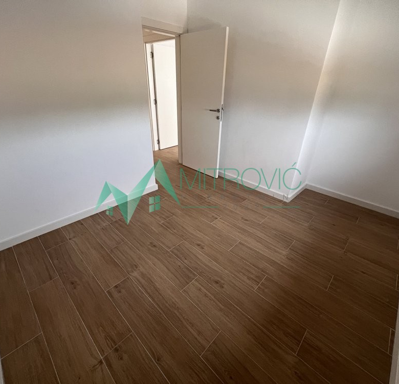 Stan Prodaja Petrovaradin  72 m2
