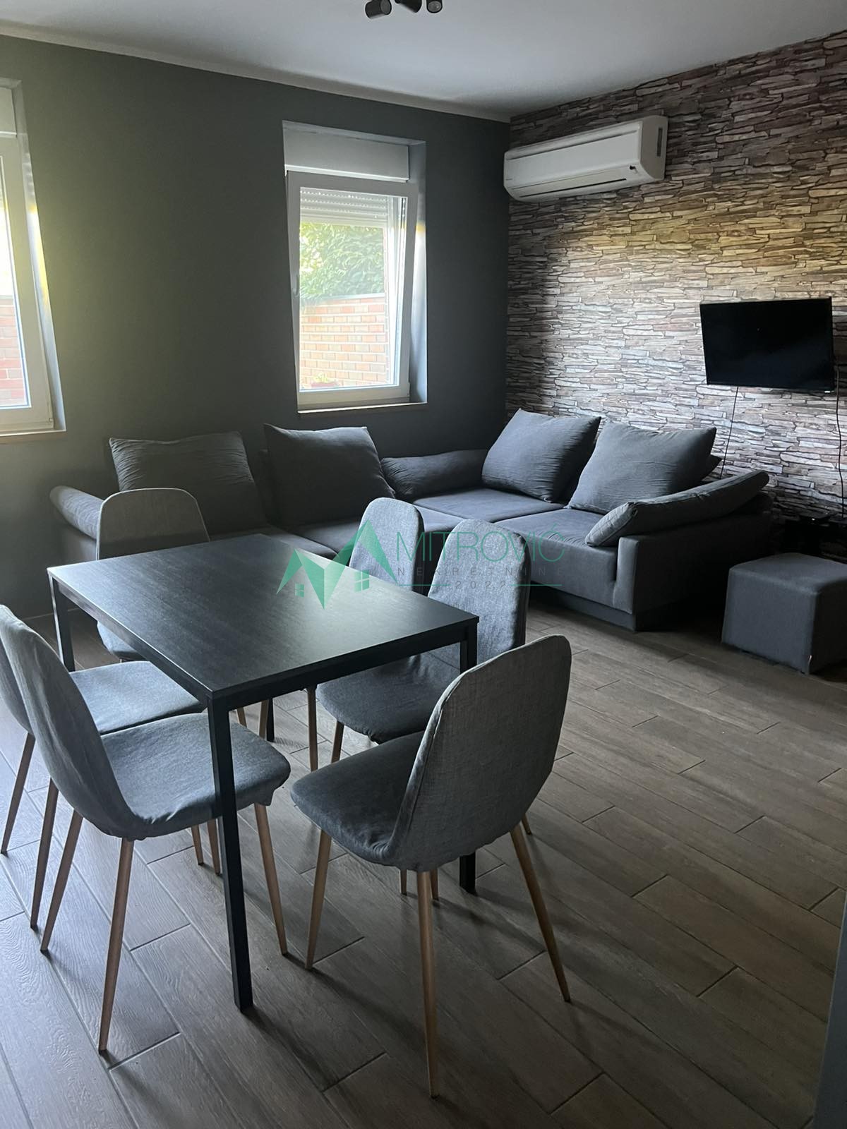 Stan Prodaja Petrovaradin  106 m2