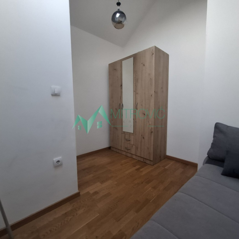 Stan Prodaja Novi Sad  62 m2