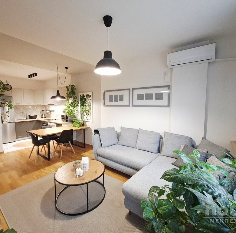 Stan Prodaja Novi Sad  60 m2