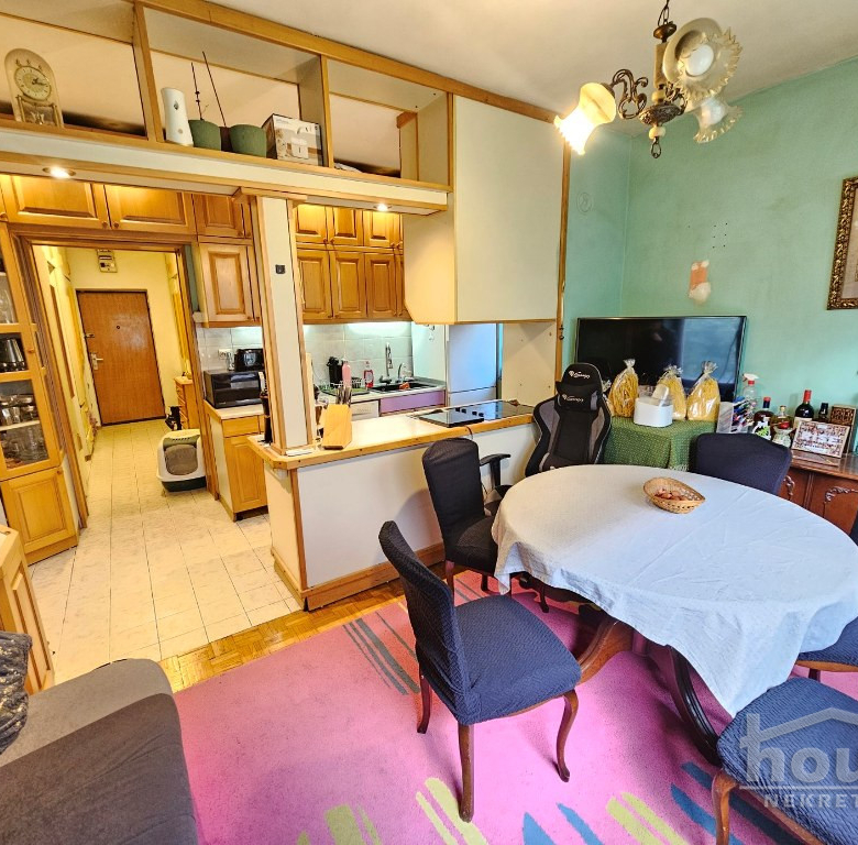 Stan Prodaja Novi Sad  65 m2