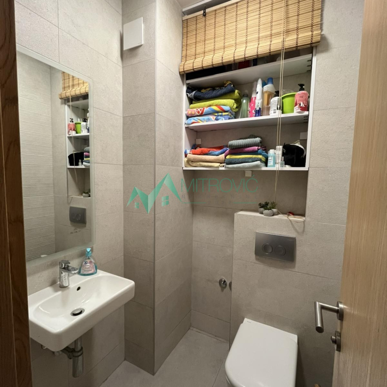Stan Prodaja Novi Sad  65 m2