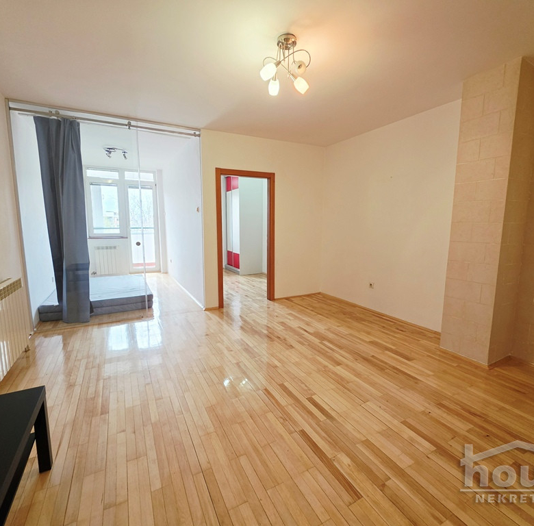 Stan Prodaja Novi Sad  48 m2