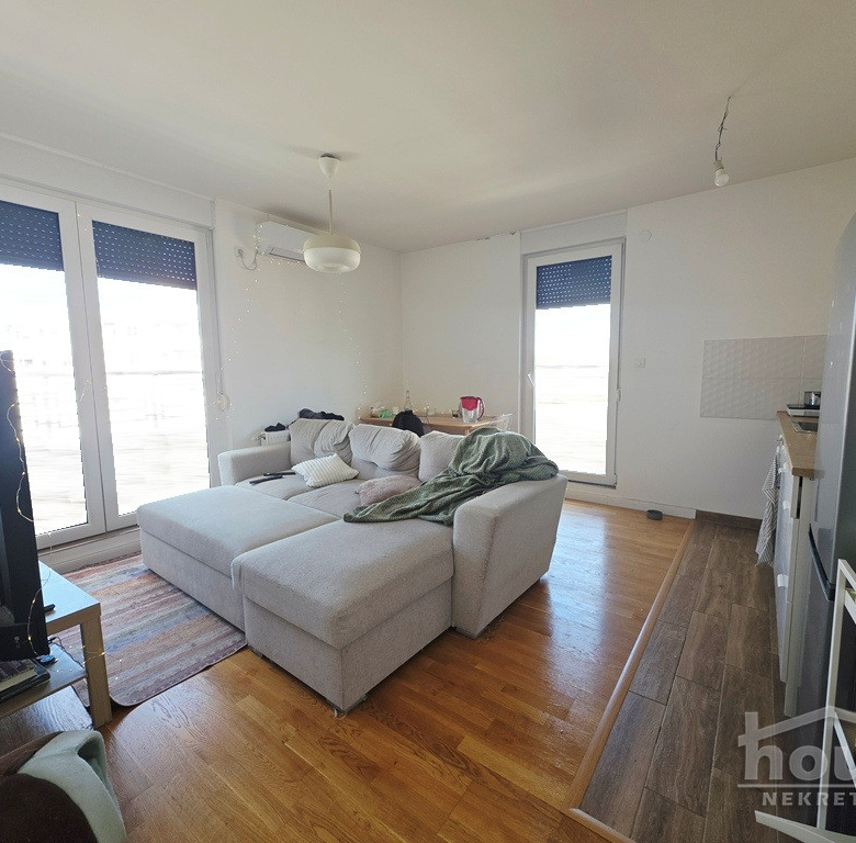 Stan Prodaja Novi Sad  65 m2