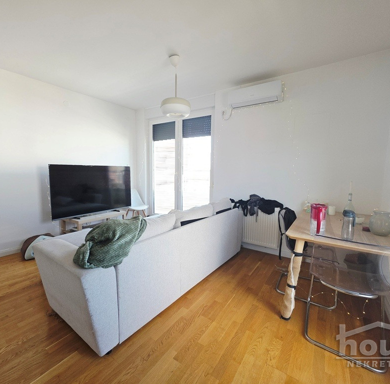 Stan Prodaja Novi Sad  65 m2