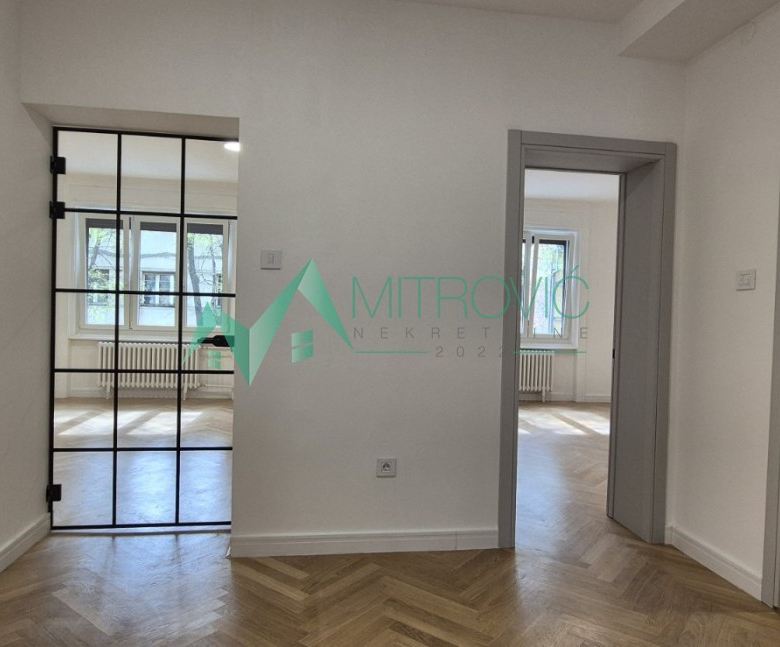 Stan Prodaja Novi Sad  85 m2