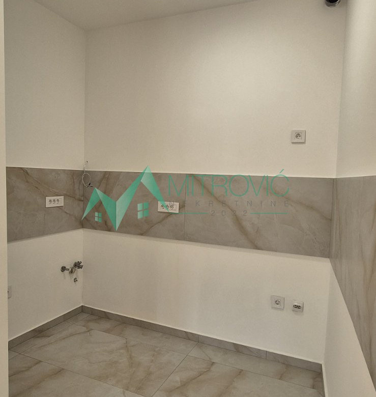 Stan Prodaja Novi Sad  85 m2