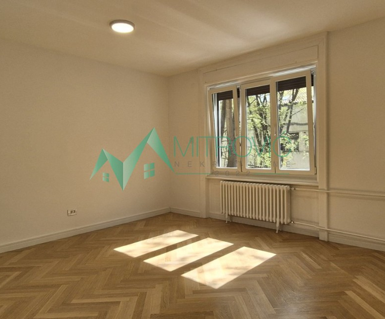 Stan Prodaja Novi Sad  85 m2