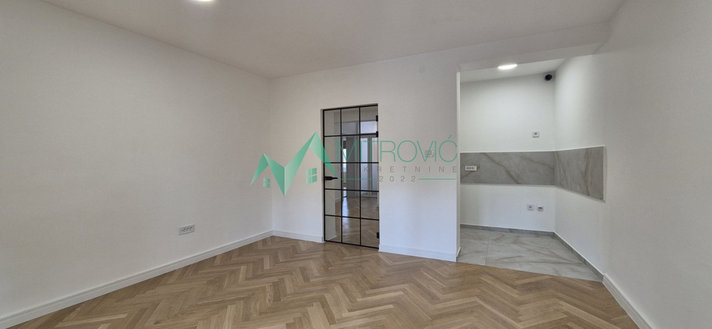 Stan Prodaja Novi Sad  85 m2
