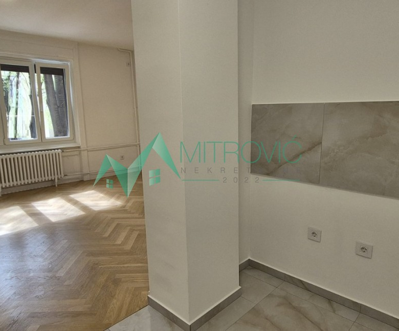 Stan Prodaja Novi Sad  85 m2