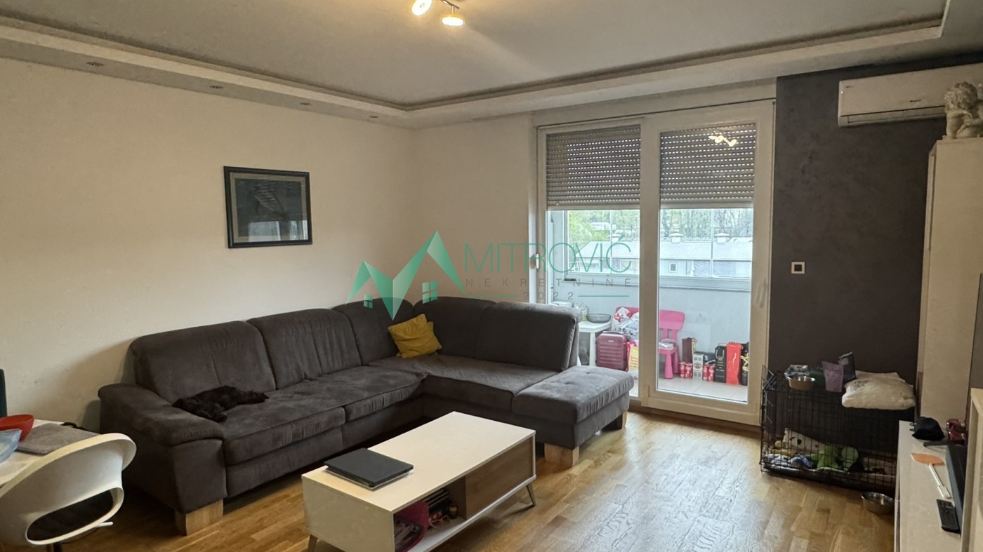 Stan Prodaja Novi Sad  69 m2