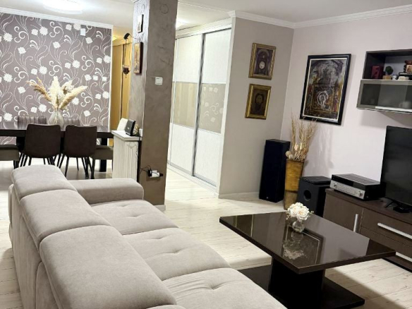 Stan Prodaja Novi Sad  78 m2