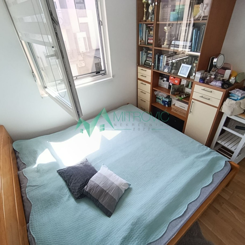 Stan Prodaja Novi Sad  72 m2