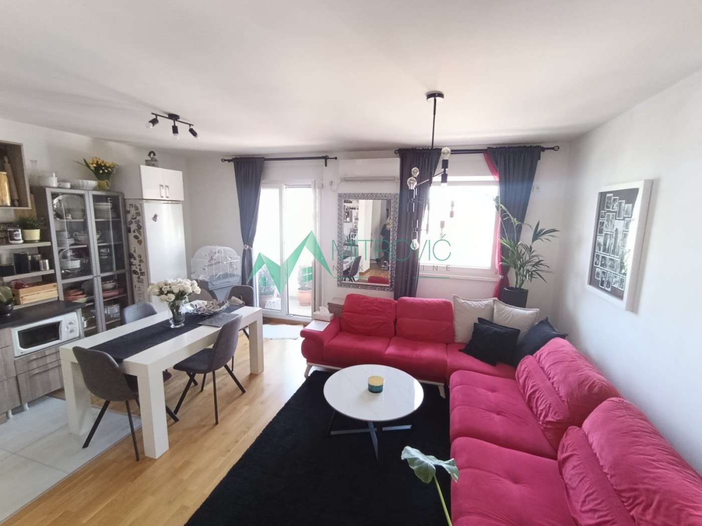Stan Prodaja Novi Sad  72 m2