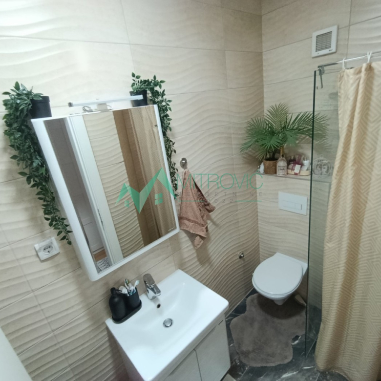 Stan Prodaja Novi Sad  72 m2