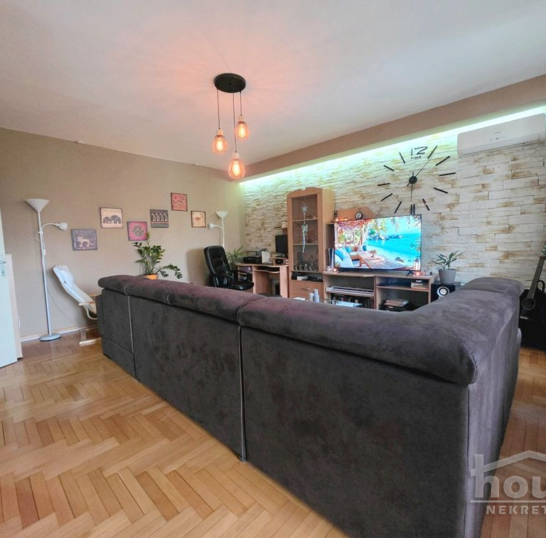 Stan Prodaja Novi Sad  98 m2