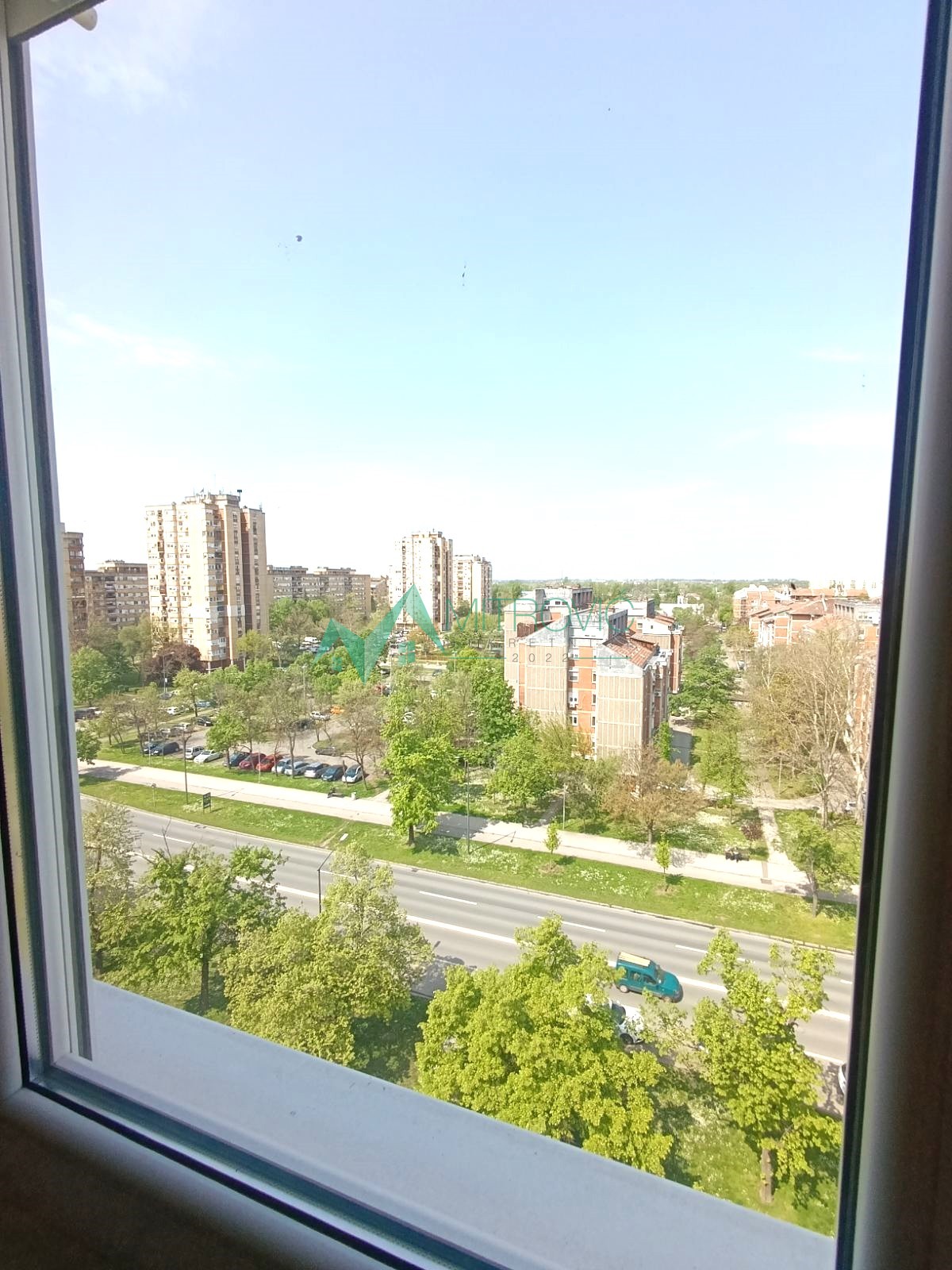 Novo Naselje odličan porodičan trosoban stan sa prelepim pogledom