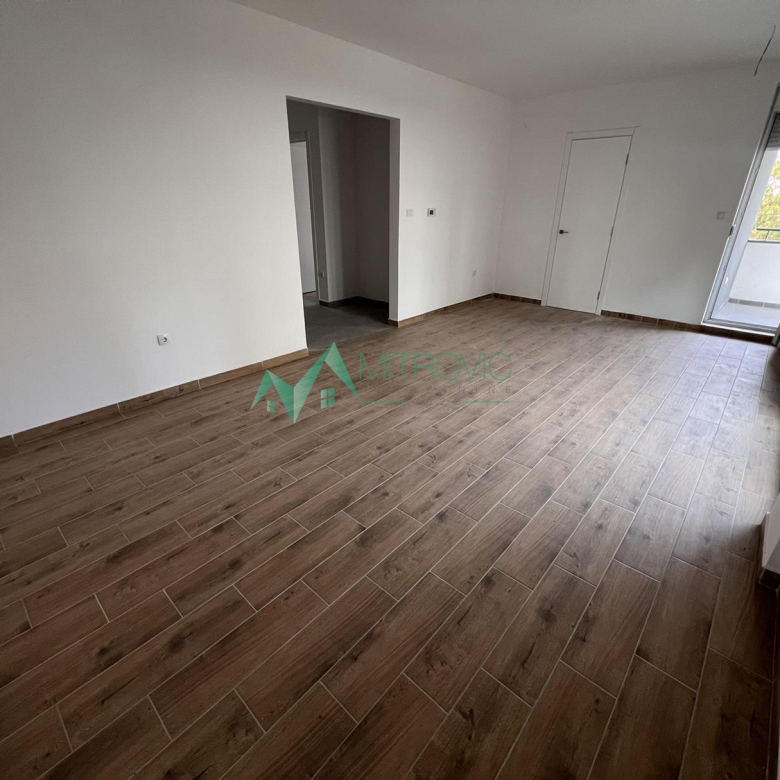 Novi Sad, Podbara – Nov trosoban stan, 64 m2.