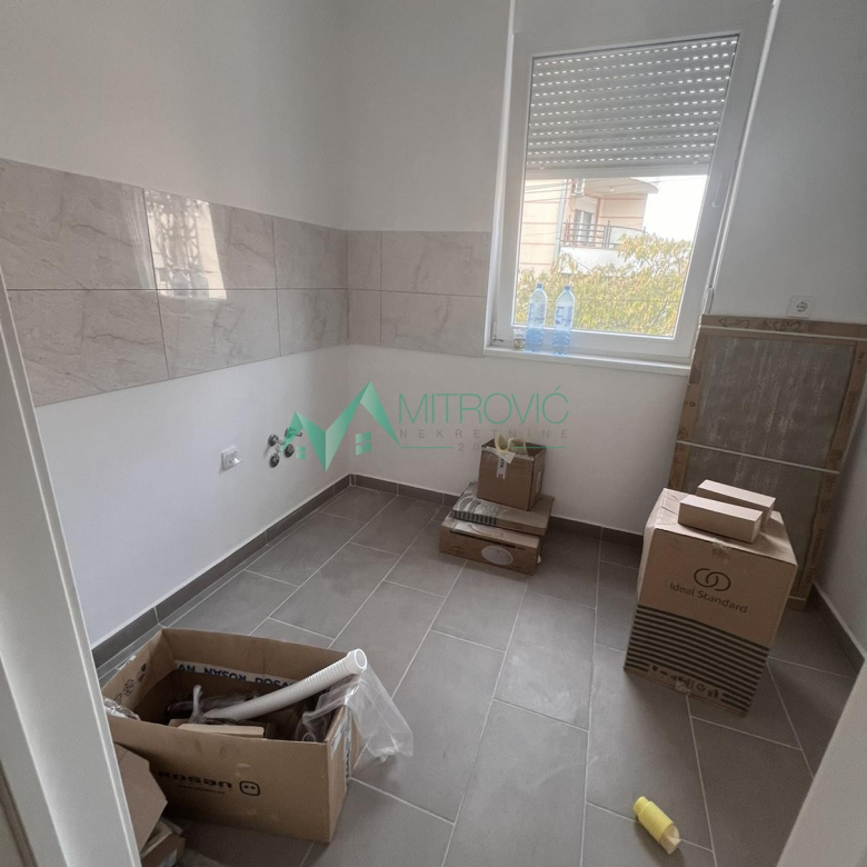 Stan Prodaja Novi Sad  65 m2