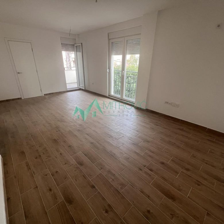 Stan Prodaja Novi Sad  65 m2