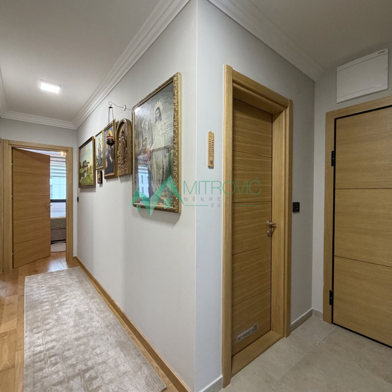 Stan Prodaja Novi Sad  72 m2