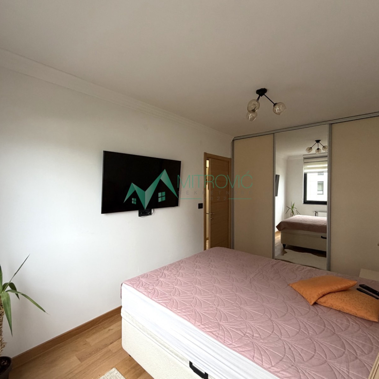 Stan Prodaja Novi Sad  72 m2
