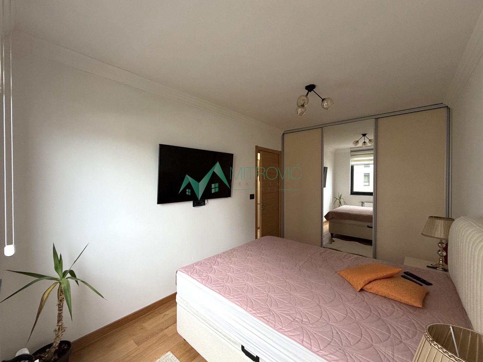 Stan Prodaja Novi Sad  72 m2