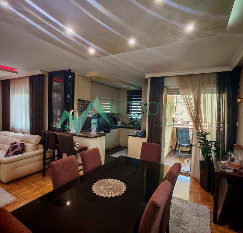 Stan Prodaja Novi Sad  72 m2