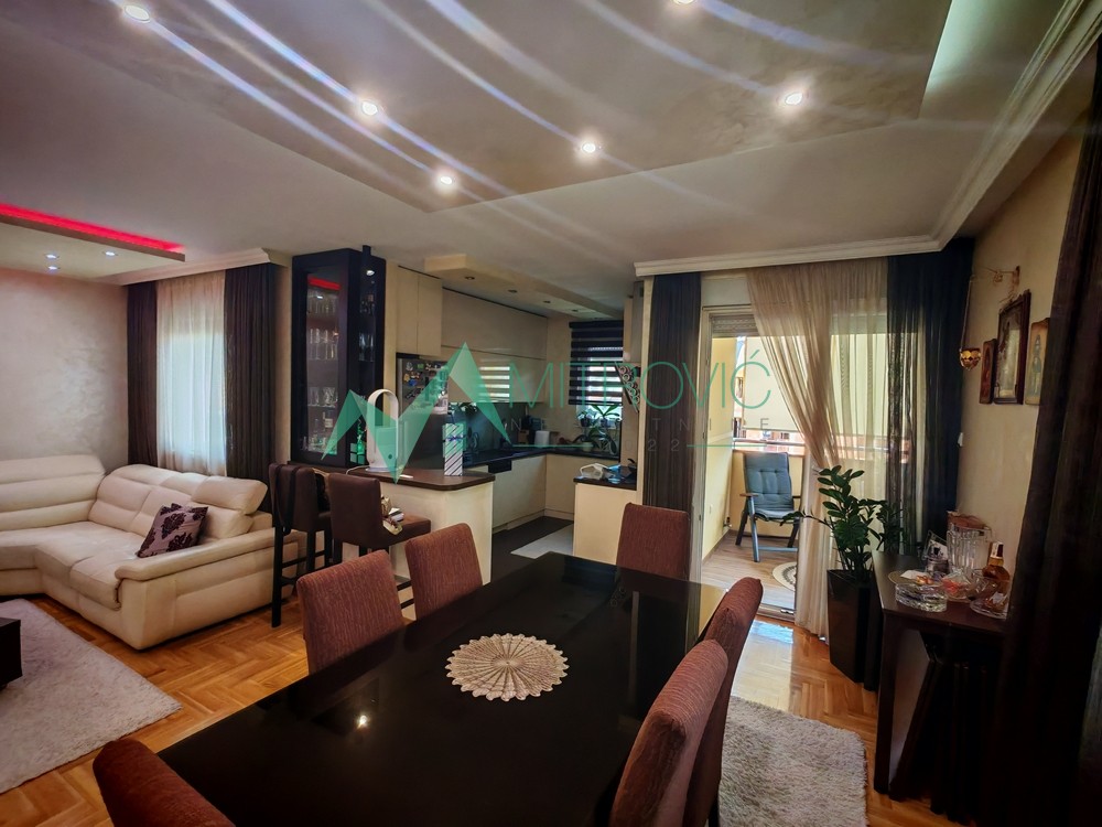 Stan Prodaja Novi Sad  72 m2