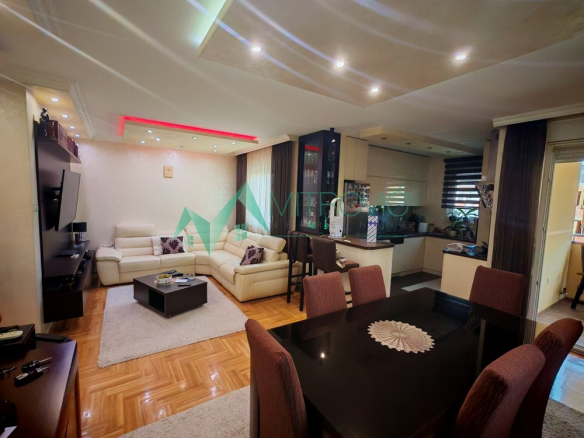 Stan Prodaja Novi Sad  72 m2