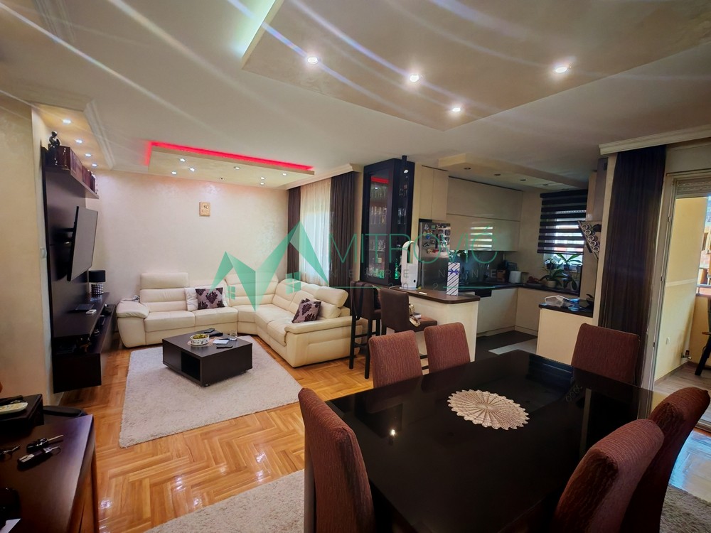 Stan Prodaja Novi Sad  72 m2