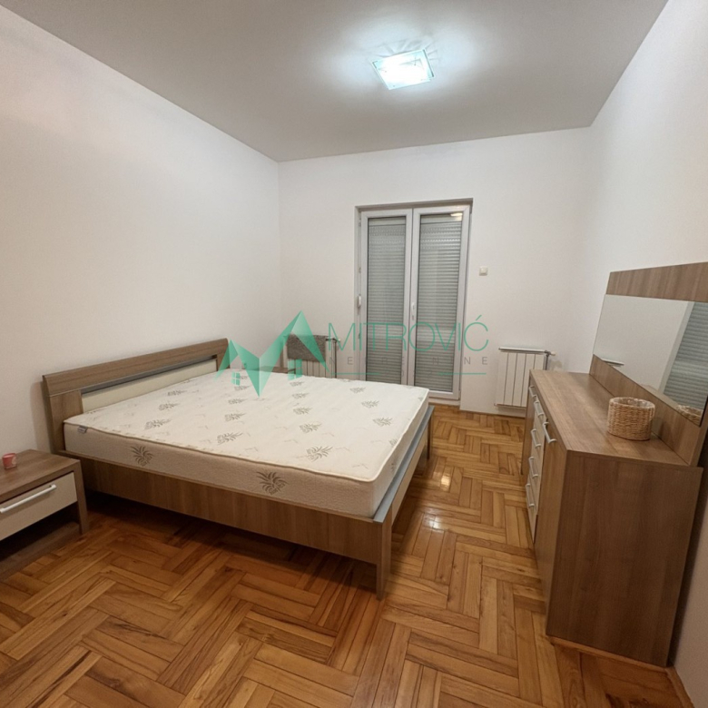 Stan Prodaja Novi Sad  76 m2