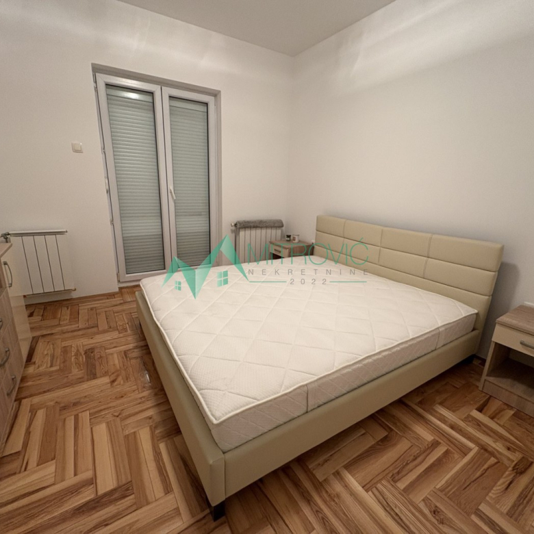 Stan Prodaja Novi Sad  76 m2