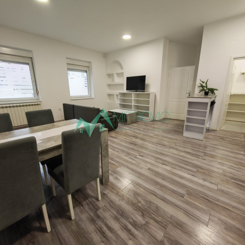 Stan Prodaja Novi Sad  71 m2
