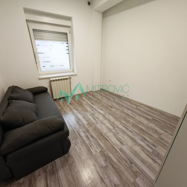 Stan Prodaja Novi Sad  71 m2
