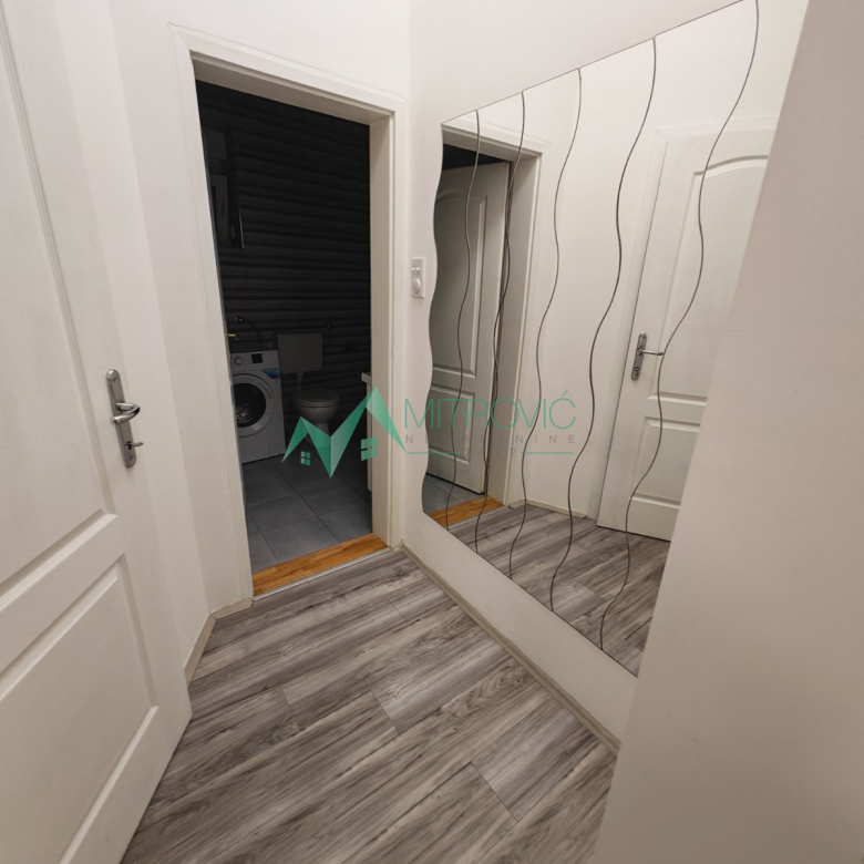 Stan Prodaja Novi Sad  71 m2