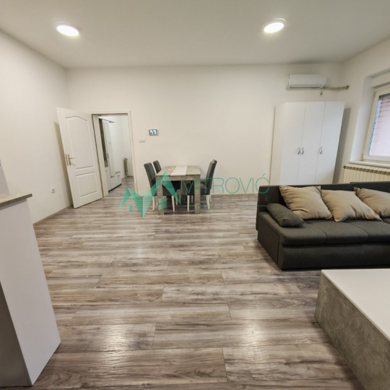 Stan Prodaja Novi Sad  71 m2