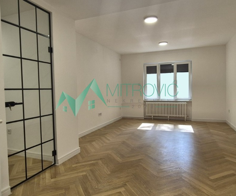 Stan Prodaja Novi Sad  75 m2