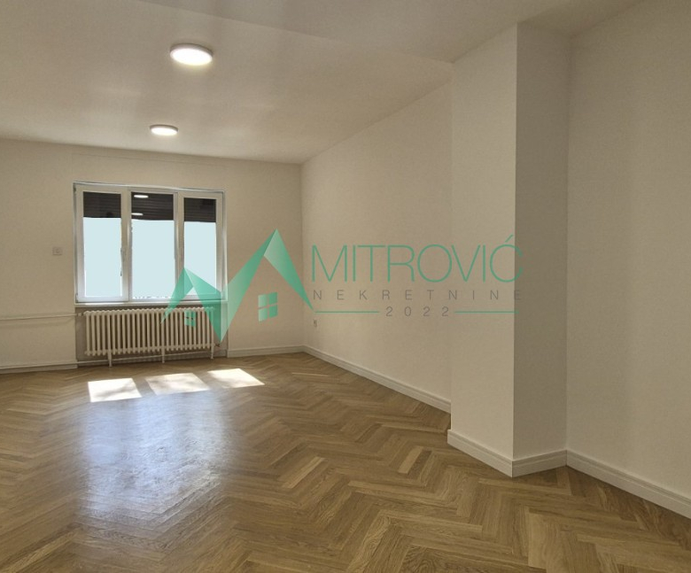 Stan Prodaja Novi Sad  75 m2