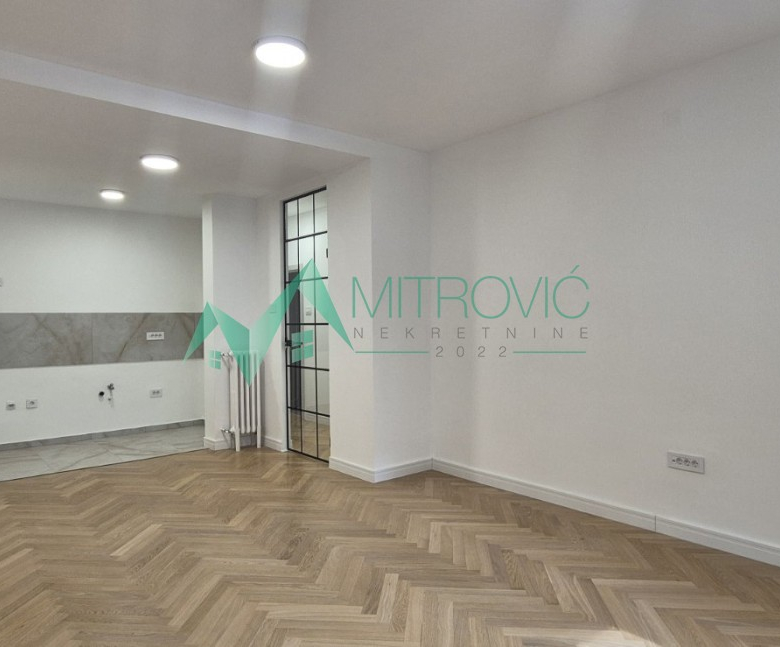 Stan Prodaja Novi Sad  75 m2