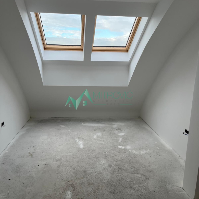 Stan Prodaja Novi Sad  122 m2