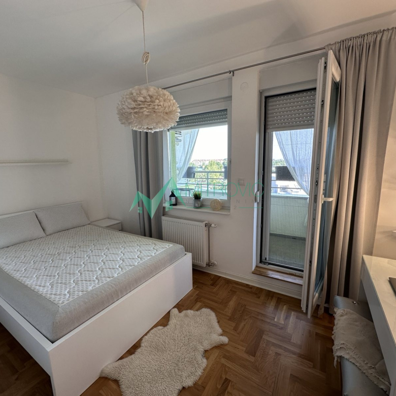 Stan Prodaja Novi Sad  94 m2