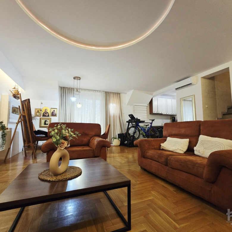 Stan Prodaja Novi Sad  145 m2