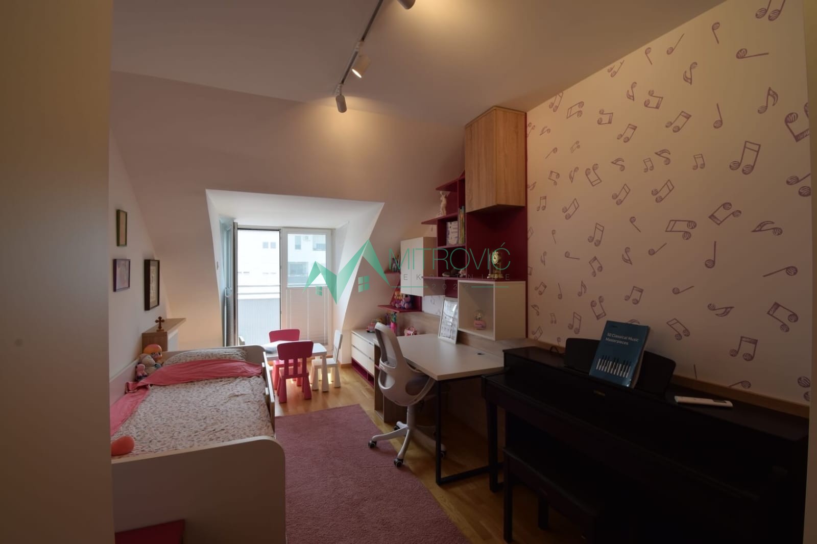 Stan Prodaja Novi Sad  111 m2