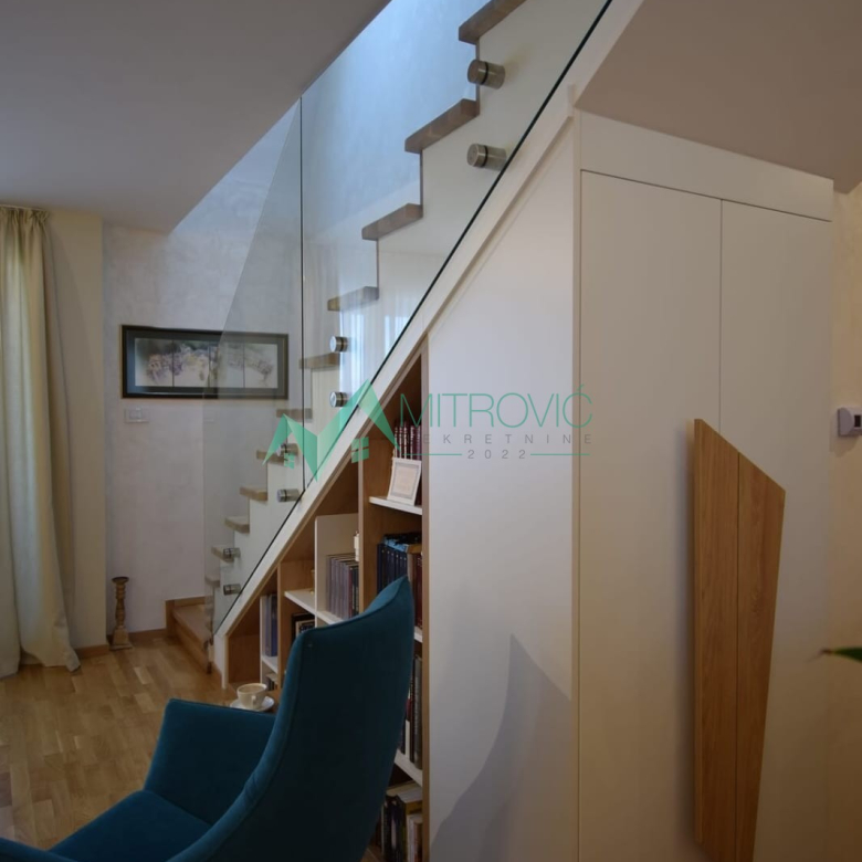 Stan Prodaja Novi Sad  111 m2